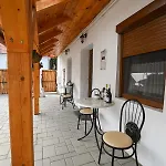 Nana’s 3* Mád