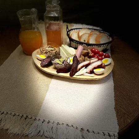 Nana's Vendeghaz Pensiune 3*